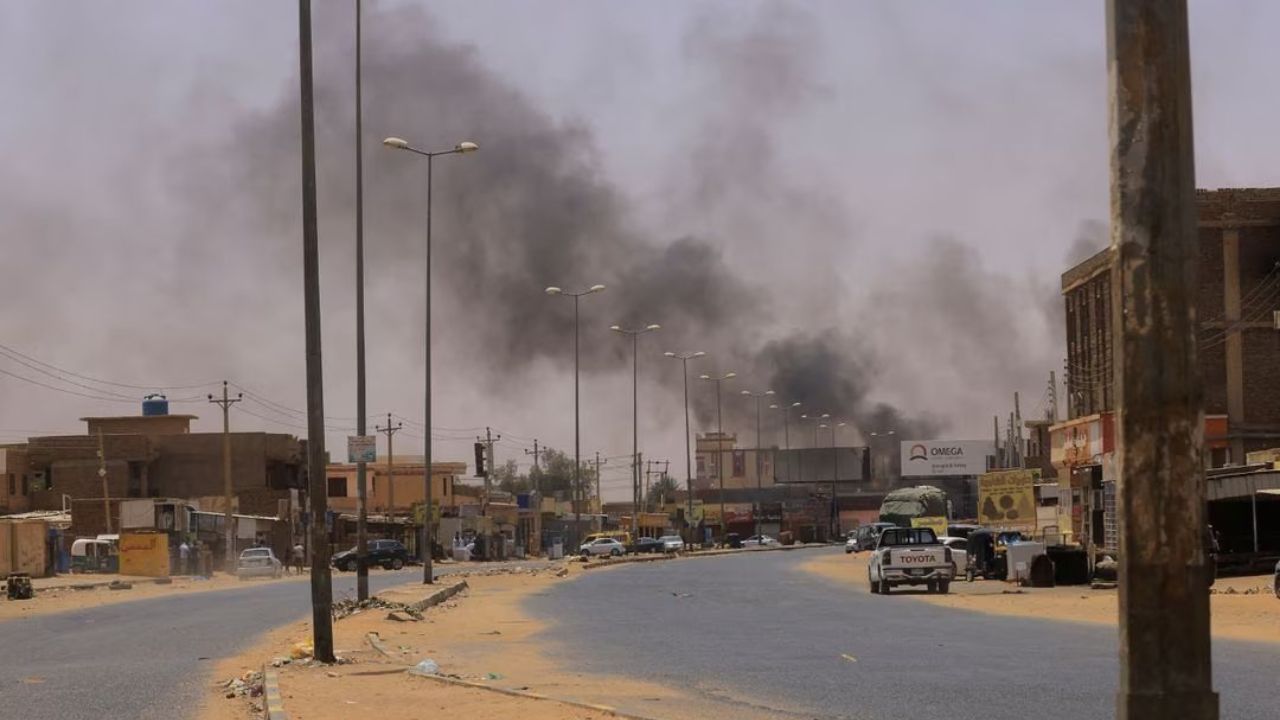 Pertempuran di Khartoum saksikan angka kematian meningkat hampir 100 orang